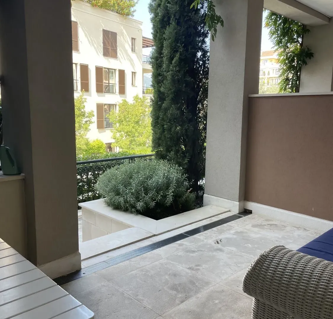 Rent, two bedroom apartment, 100m², Tivat, Crna Gora