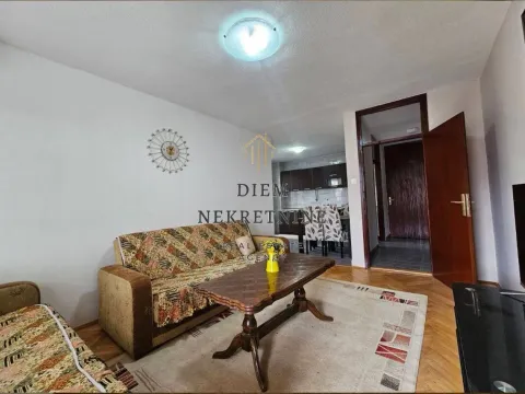 Rent, one bedroom apartment, 60m², Centar, Bar - image 10