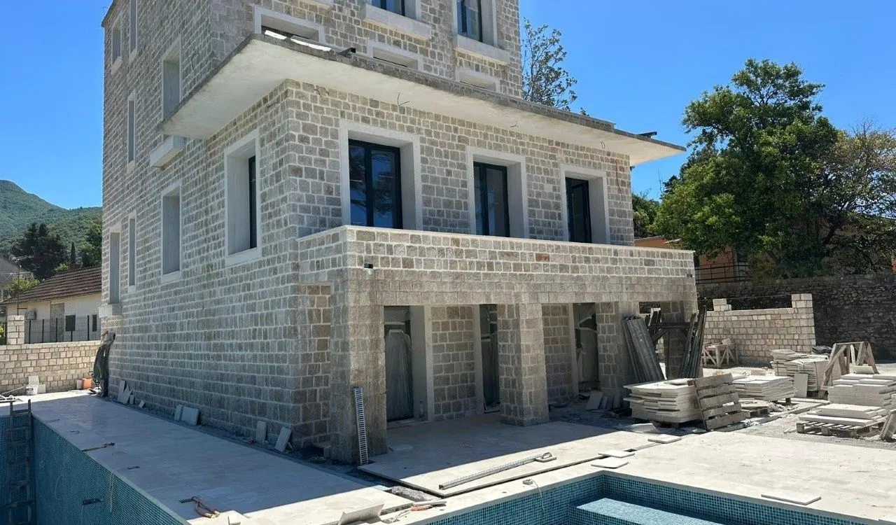 Sale, house, 500m², Donja Lastva, Tivat