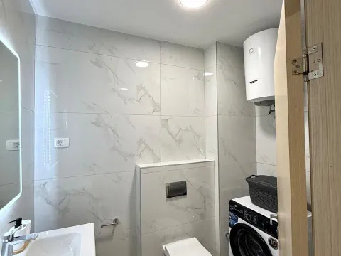 Izdavanje, dvosoban stan, 77m², City Kvart, Podgorica - image 3