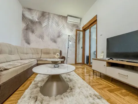 Izdavanje, jednosoban stan, 43m², Zabjelo, Podgorica