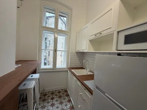 Rent, office space, 110m², Stari Grad, Beograd - image 11