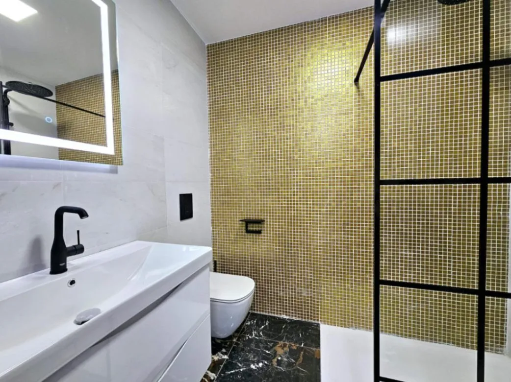 Prodaja, dvosoban stan, 206m², Zagorič, Podgorica
