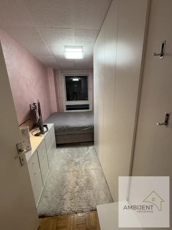 Prodaja, trosoban stan, 73m², Galenika, Beograd