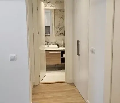 Rent, two bedroom apartment, 54m², Savski Venac, Beograd - image 10