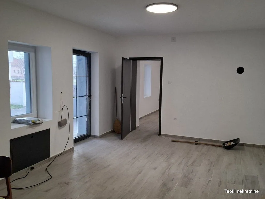 Sale, house, 200m², Karlovčić, Pećinci