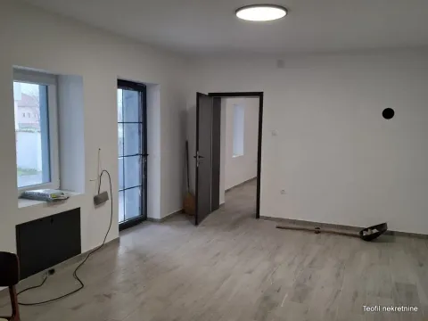 Prodaja, kuća, 200m², Karlovčić, Pećinci - image 7