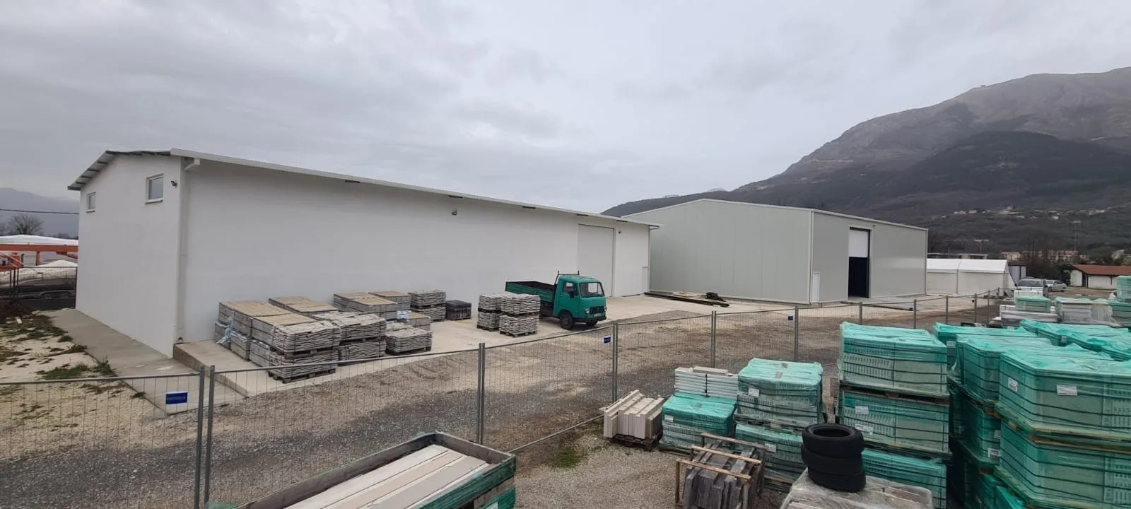 Rent, office space, 450m², Radanovići, Kotor