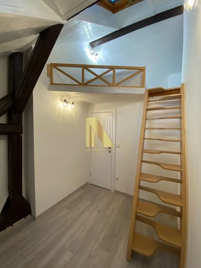 Prodaja, kuća, 199m², Socijalno, Novi Sad Sve Podlokacije