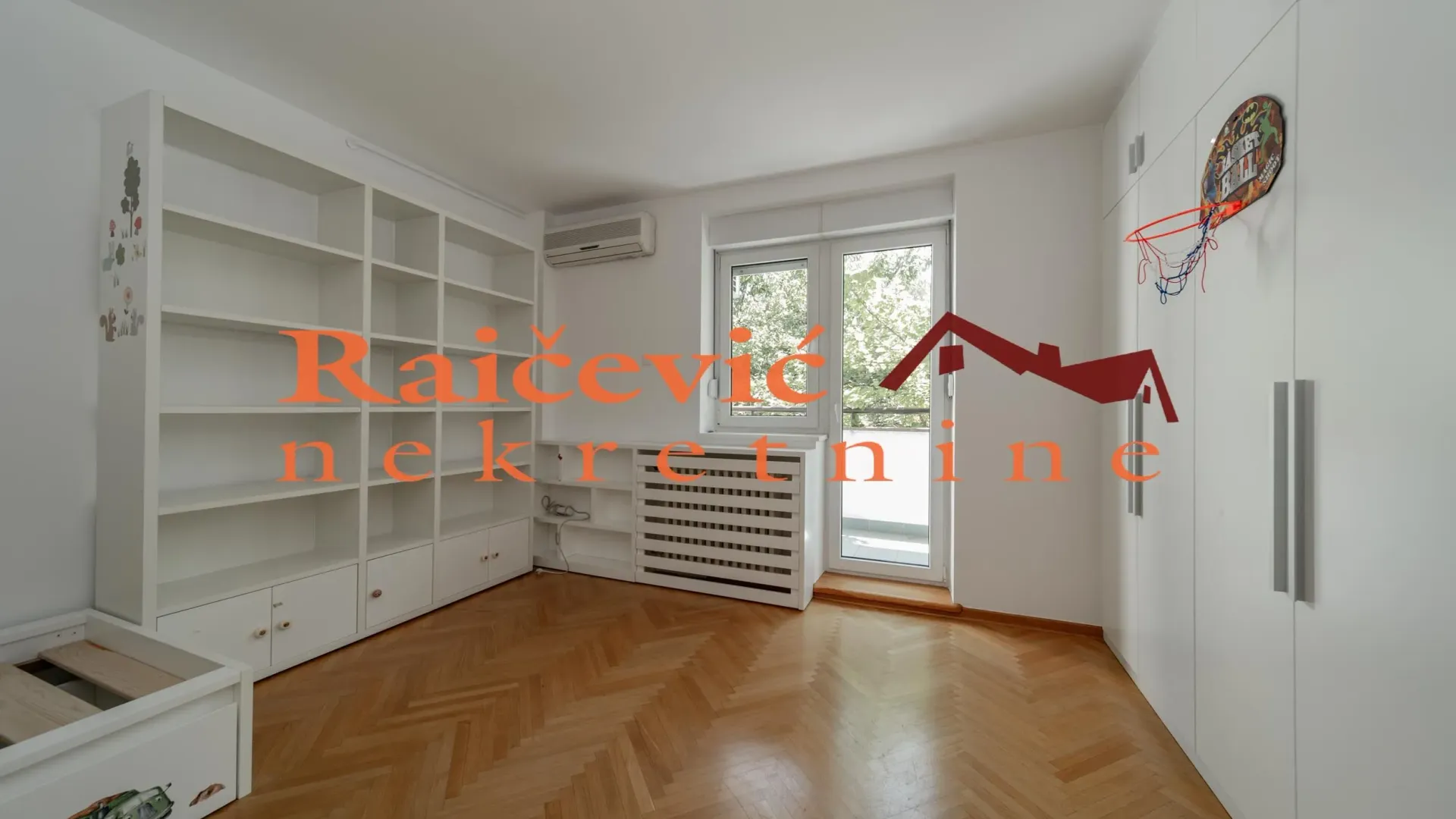 Rent, three bedroom apartment, 102m², Čukarica, Beograd