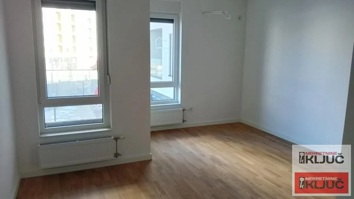 Izdavanje, garsonjera, 28m², Novo naselje, Novi Sad