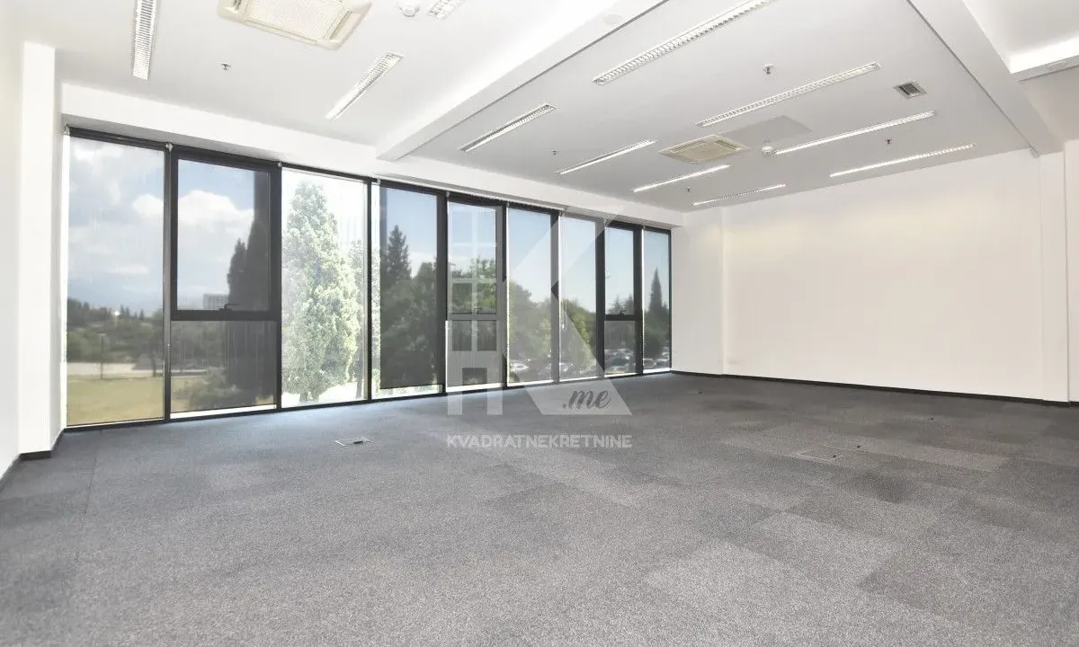 Rent, office space, 220m², Preko Morače, Podgorica