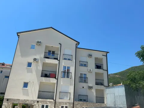 Rent, two bedroom apartment, 68m², Đenovići, Herceg Novi - image 15