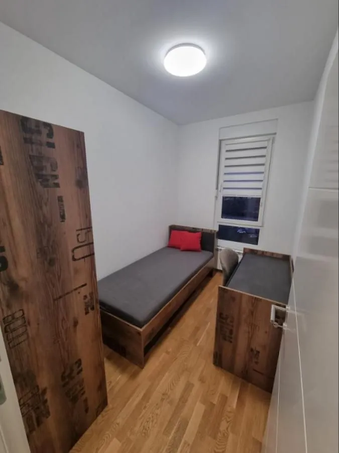 Izdavanje, dvosoban stan, 57m², Bulevar Evrope, Novi Sad Sve Podlokacije