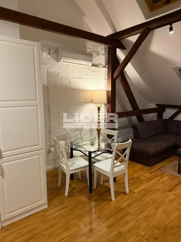 Izdavanje, dvosoban stan, 70m², Vračar Sve Podlokacije, Beograd