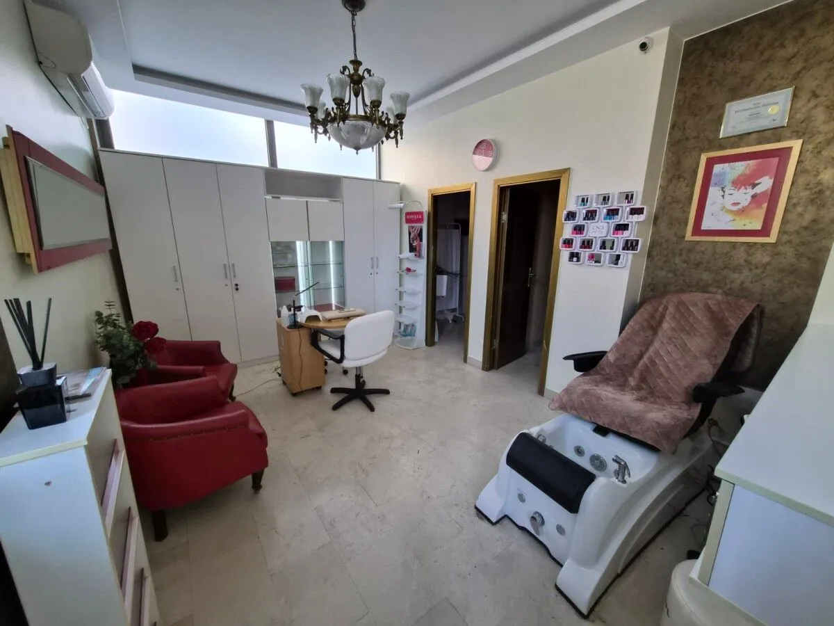 Prodaja, poslovni prostor, 60m², Pejton, Podgorica