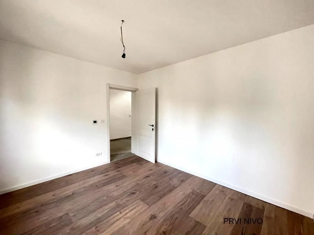 Sale, house, 233m², Čukarica, Beograd