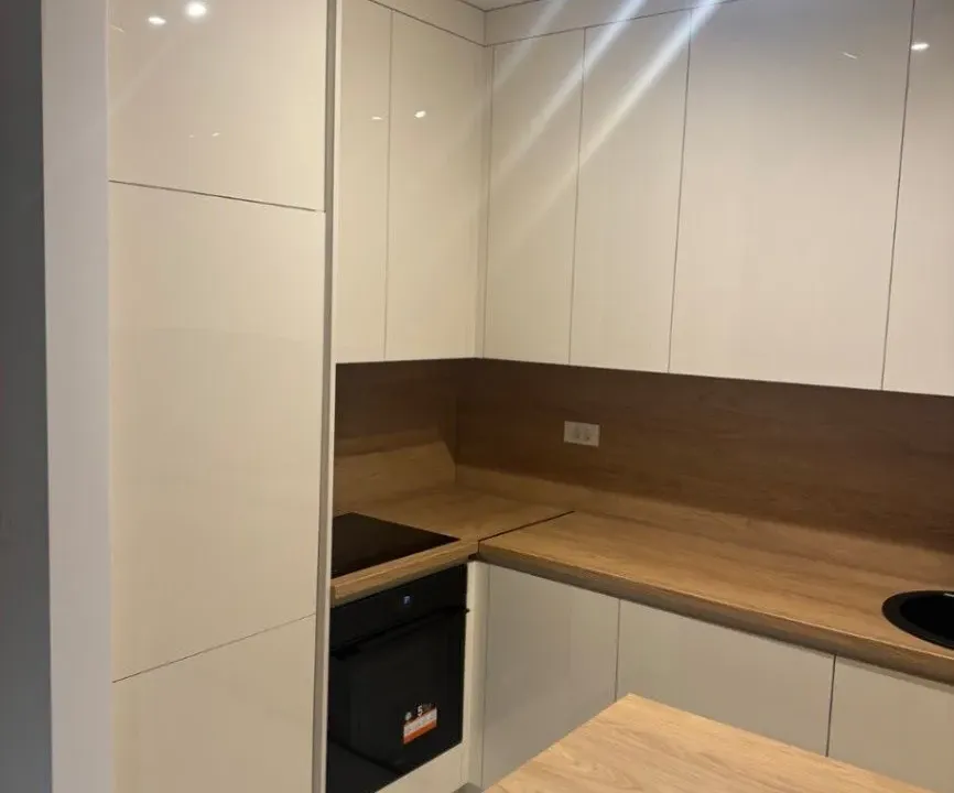 Izdavanje, dvosoban stan, 60m², City Kvart, Podgorica