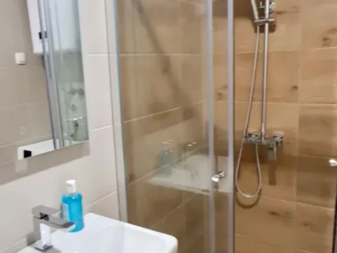 Rent, one bedroom apartment, 45m², Pobrežje, Podgorica - image 4