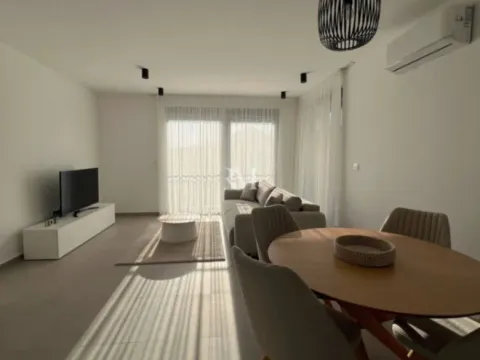 Rent, two bedroom apartment, 70m², Gradiošnica, Tivat - image 2