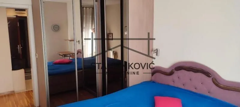 Izdavanje, trosoban stan, 77m², Sajam, Novi Sad Sve Podlokacije