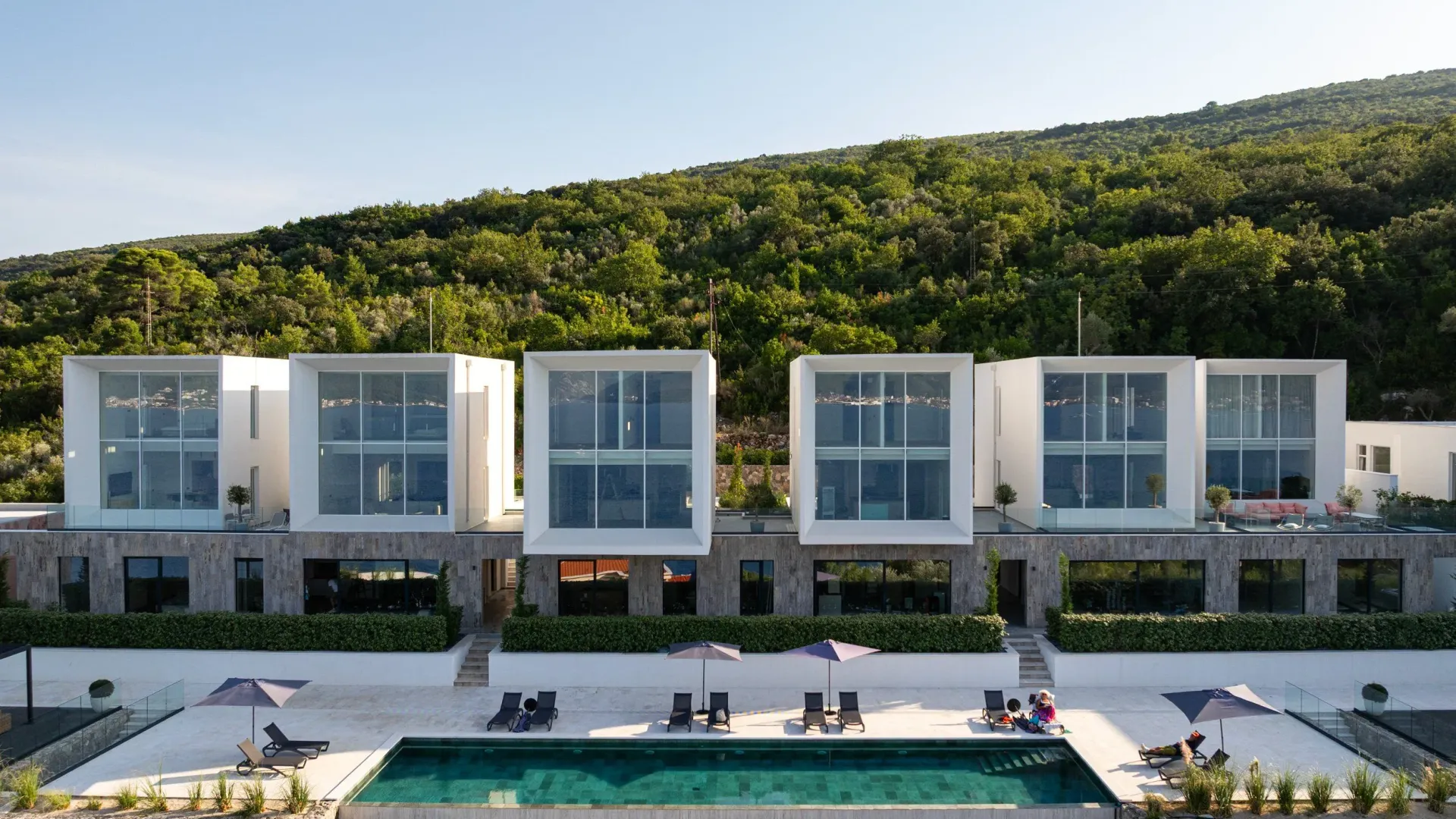 Rent, one bedroom apartment, 68m², Krašići, Tivat