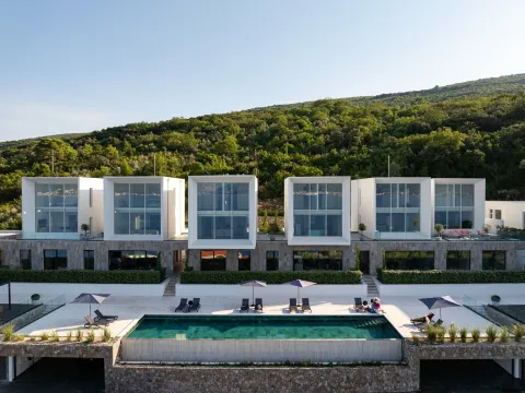 Rent, one bedroom apartment, 68m², Krašići, Tivat - image 2