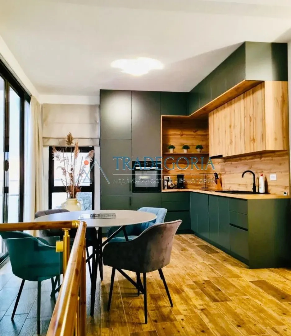 Prodaja, kuća, 450m², Dobra Voda, Bar