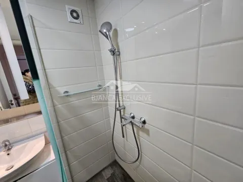 Sale, three bedroom apartment, 101m², Belvil, Beograd - image 11