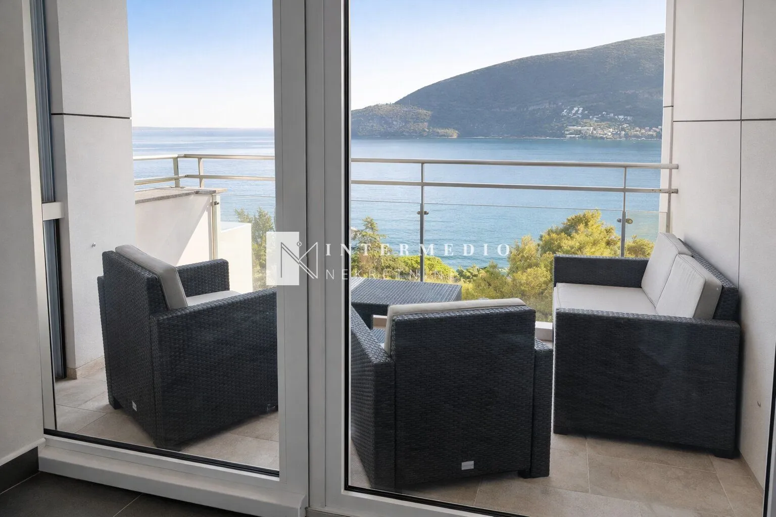 Prodaja, dvosoban stan, 105m², Topla, Herceg Novi
