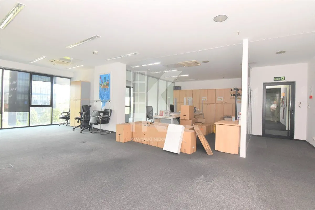 Rent, office space, 318m², Preko Morače, Podgorica