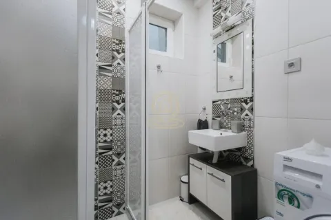 Prodaja, jednosoban stan, 38m², Centar, Novi Sad - image 19