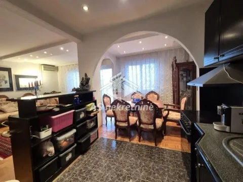 Izdavanje, trosoban stan, 85m², Novi Beograd Blok 63, Novi Beograd Sve Podlokacije - image 4