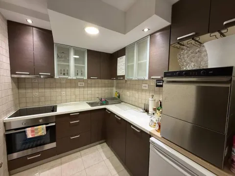 Prodaja, kuća, 318m², Petrovaradin, Novi Sad - image 63