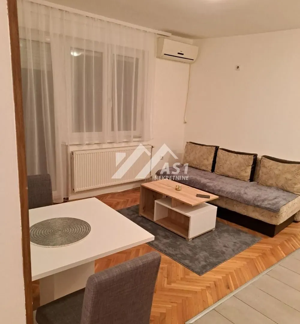Izdavanje, dvosoban stan, 43m², Grbavica, Novi Sad Sve Podlokacije