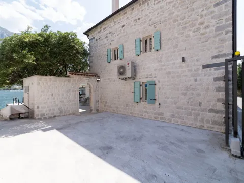 Prodaja, kuća, 183m², Muo, Kotor - image 25