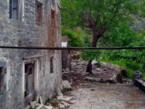 Sale, house, 186m², Stoliv, Kotor - image 5