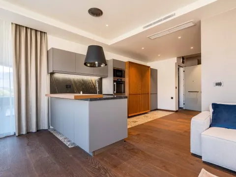 Sale, two bedroom apartment, 95m², Budva, Crna Gora - image 10