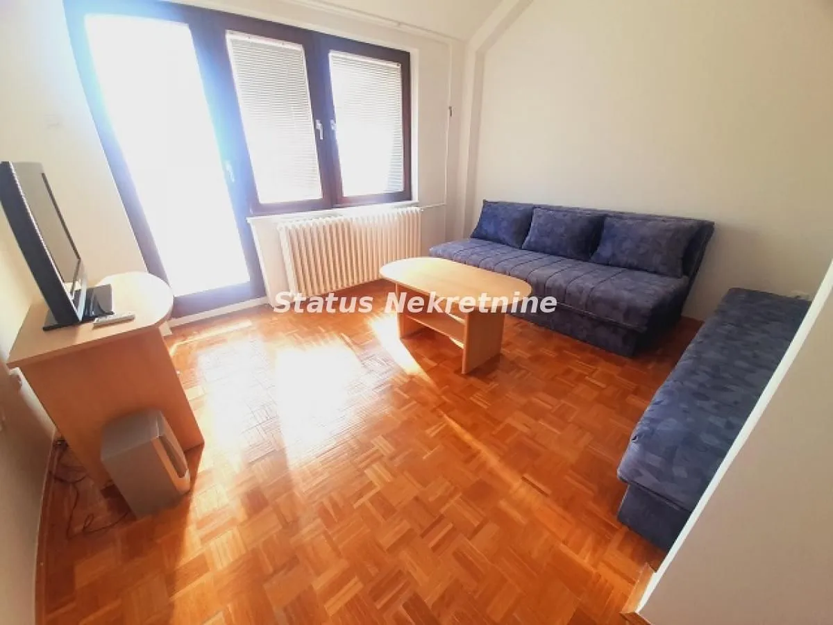 Izdavanje, garsonjera, 33m², Novo naselje, Novi Sad