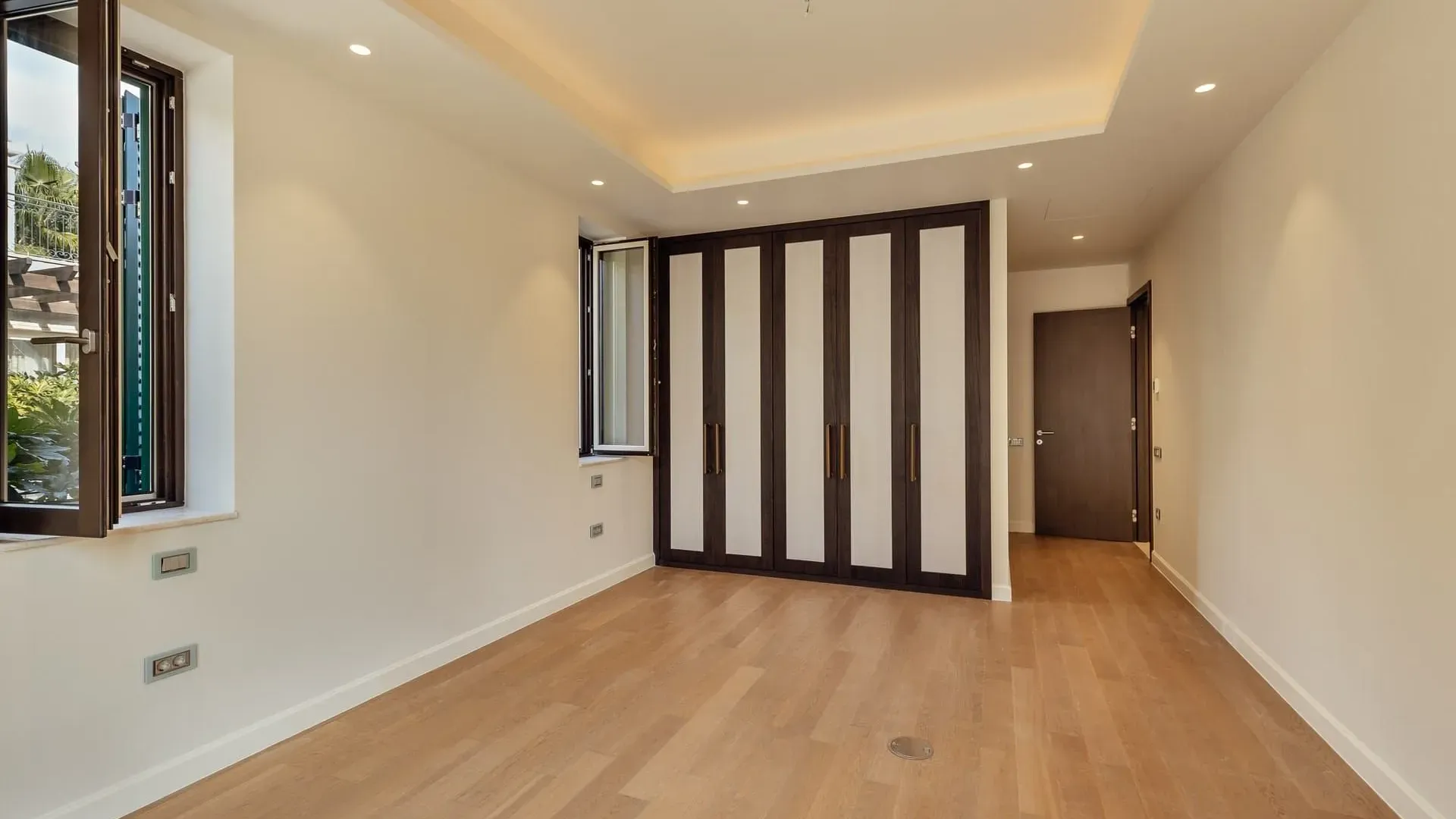 Prodaja, kuća, 287m², Portonovi, Herceg Novi