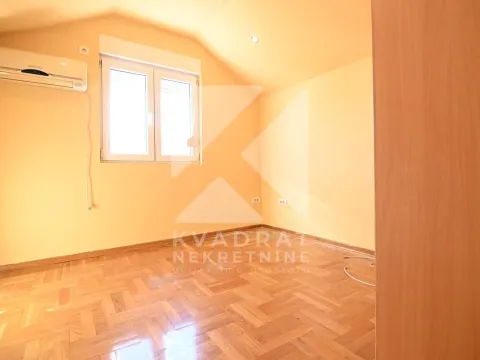 Izdavanje, trosoban stan, 100m², Zagorič, Podgorica - image 3