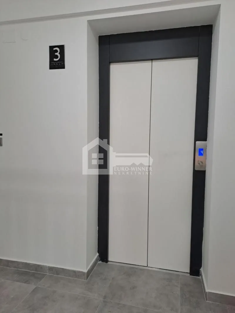 Prodaja, trosoban stan, 92m², Autokomanda, Voždovac Sve Podlokacije