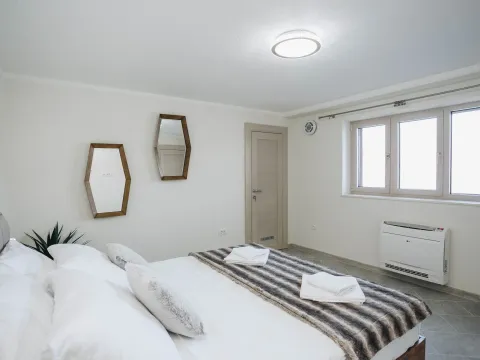 Prodaja, kuća, 314m², Krašići, Tivat - image 14