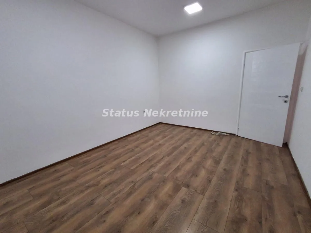 Prodaja, trosoban stan, 72m², Titel, Novi Sad