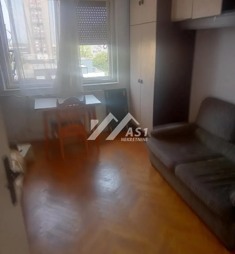 Izdavanje, trosoban stan, 78m², Bulevar Oslobodjenja, Novi Sad Sve Podlokacije