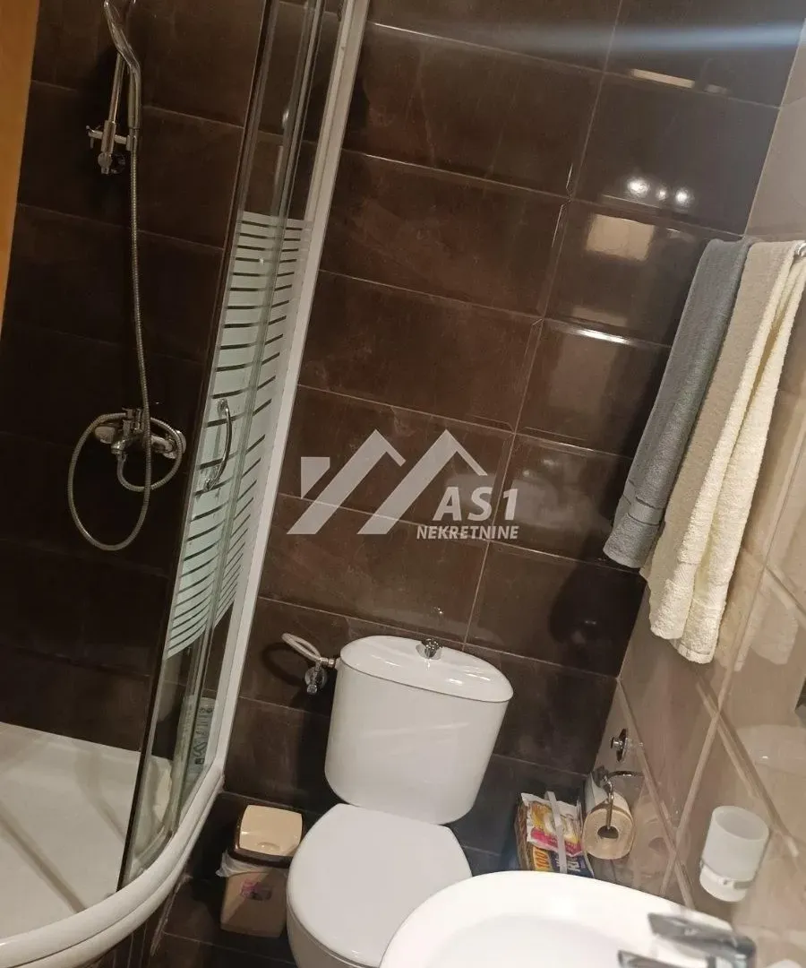 Izdavanje, dvosoban stan, 45m², Sajam, Novi Sad Sve Podlokacije