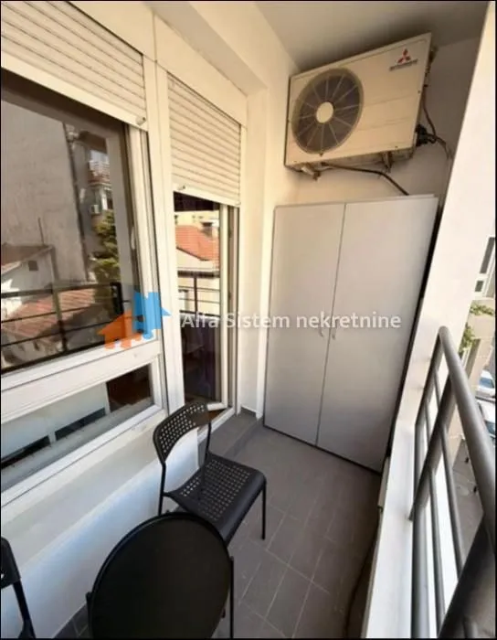 Izdavanje, stan, 41m², Neimar, Vračar Sve Podlokacije