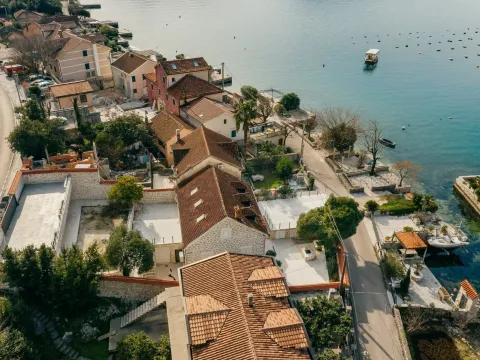 Sale, house, 380m², Ljuta, Kotor - image 23