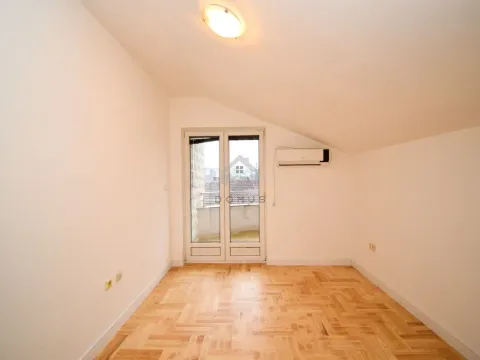 Izdavanje, dvosoban stan, 120m², Stari Aerodrom, Podgorica - image 6