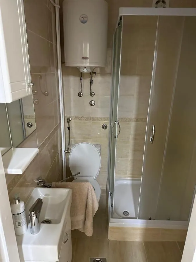 Prodaja, dvosoban stan, 54m², Rotkvarija, Novi Sad Sve Podlokacije
